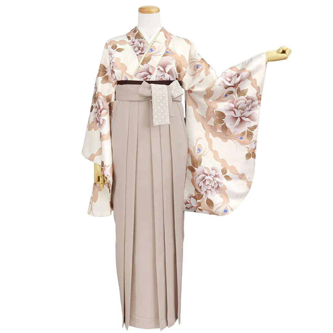 アイボリー地に淡いピンクの椿・グレージュ袴（レース） （二尺袖）／卒業式