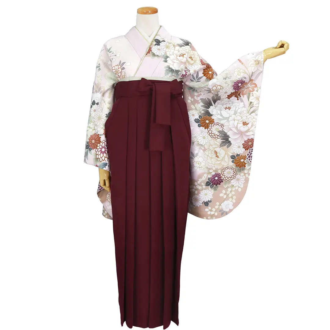 薄ピンク地に牡丹と菊・臙脂袴（無地） （二尺袖）／卒業式