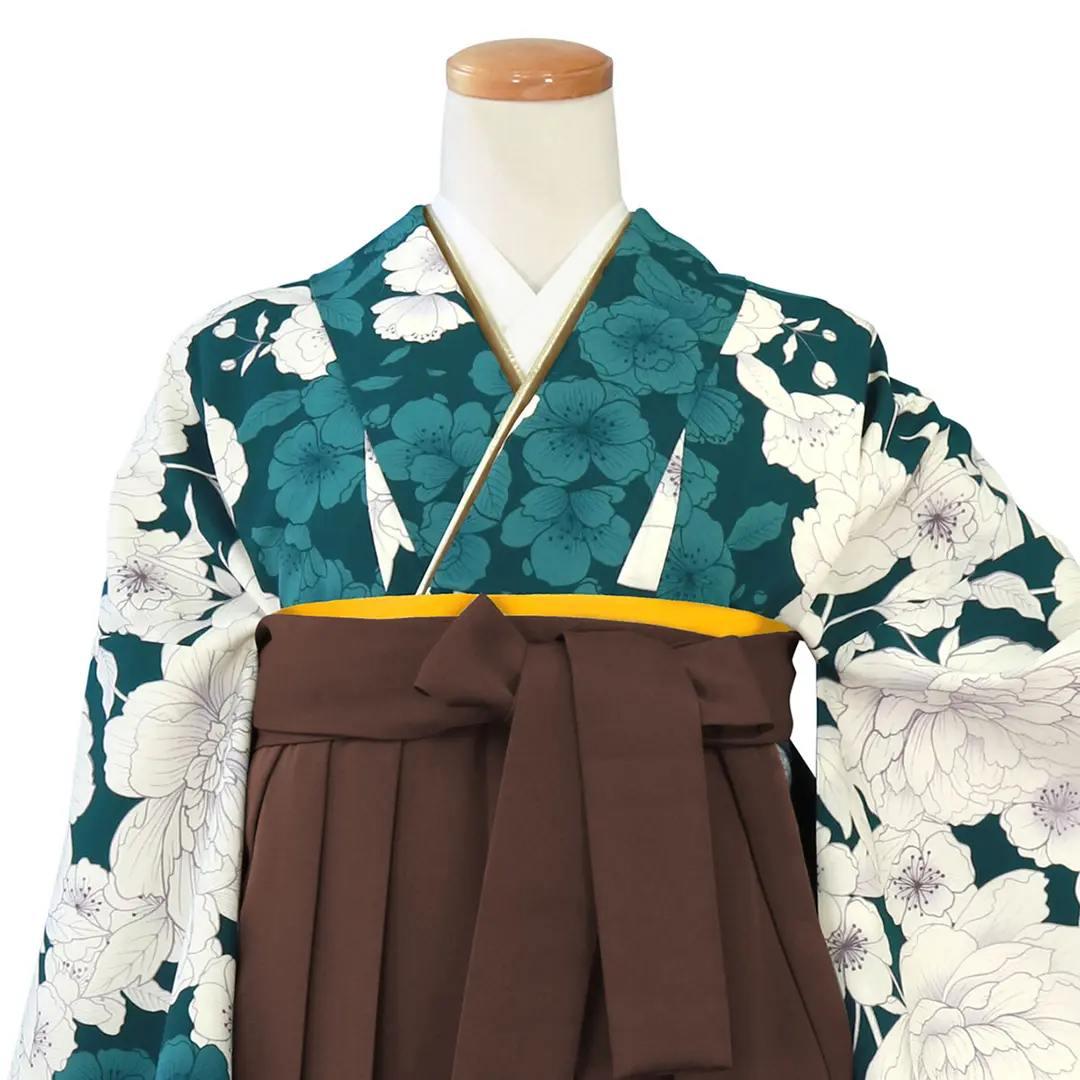 青緑色の地に大輪の牡丹と桜・茶色袴（無地） （二尺袖）／卒業式