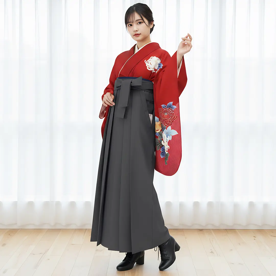 卒業式袴レンタル／真紅に白菊・墨色袴（無地） （二尺袖）／卒業式