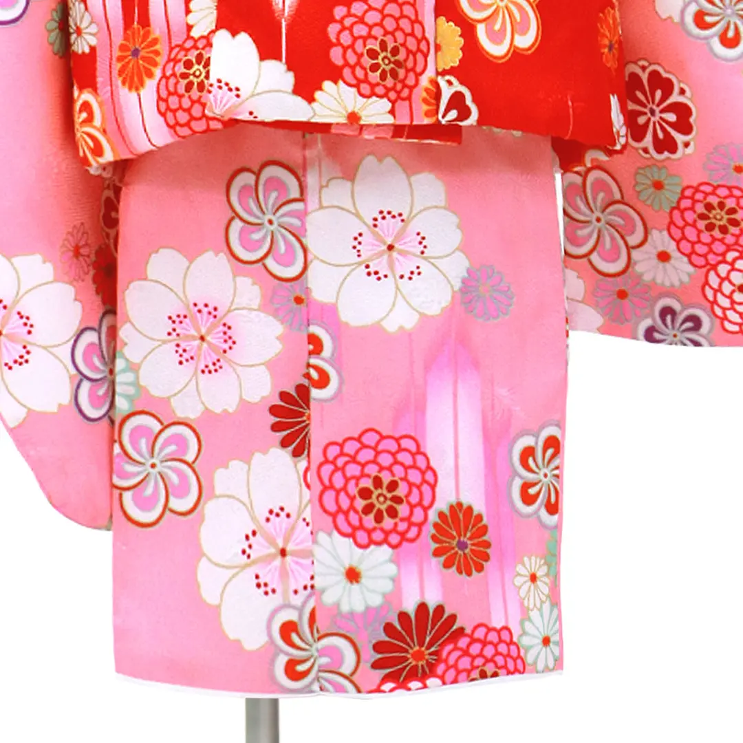 ピンク地に桜と菊、赤の被布コートセット／七五三・三歳女の子／裾