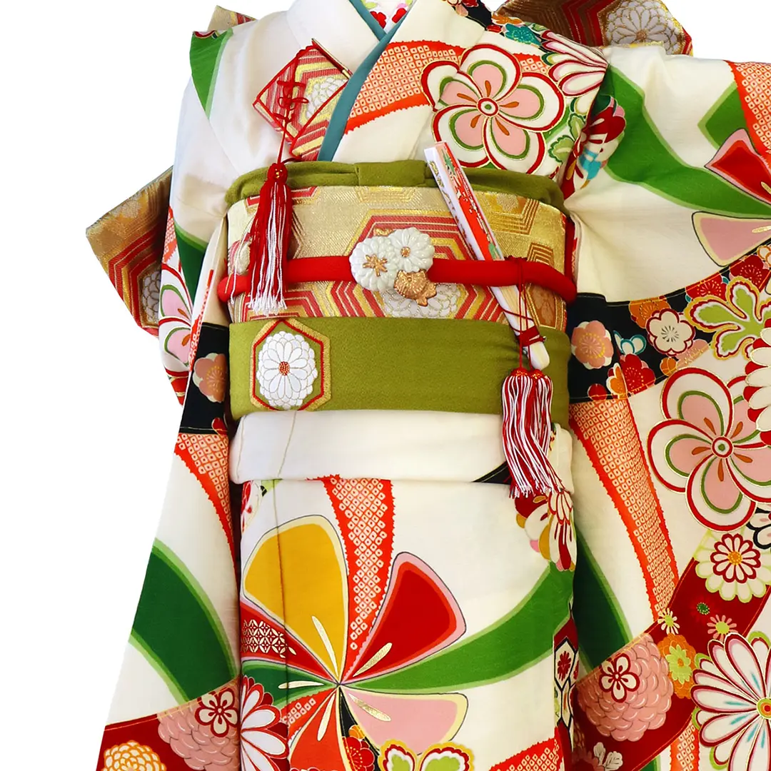 LOWRYS FARM》レトロ熨斗の着物に亀甲帯 白／七五三・七歳女の子