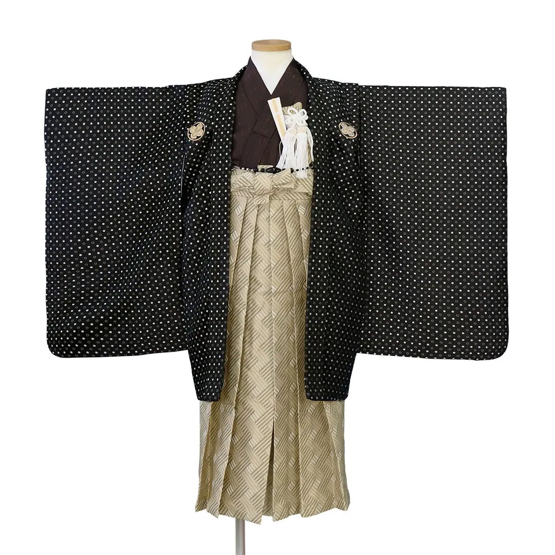 花わらべ》黒のドット柄に五つ紋、ベージュの袴／七五三・五歳男の子