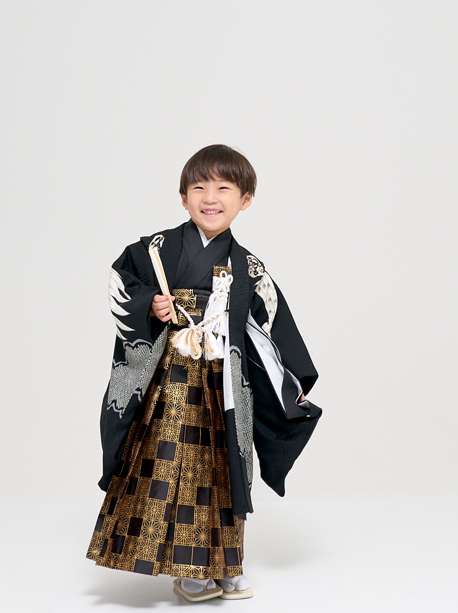 ブランド黒系龍が勇壮で格好良い☆七五三男の子5歳