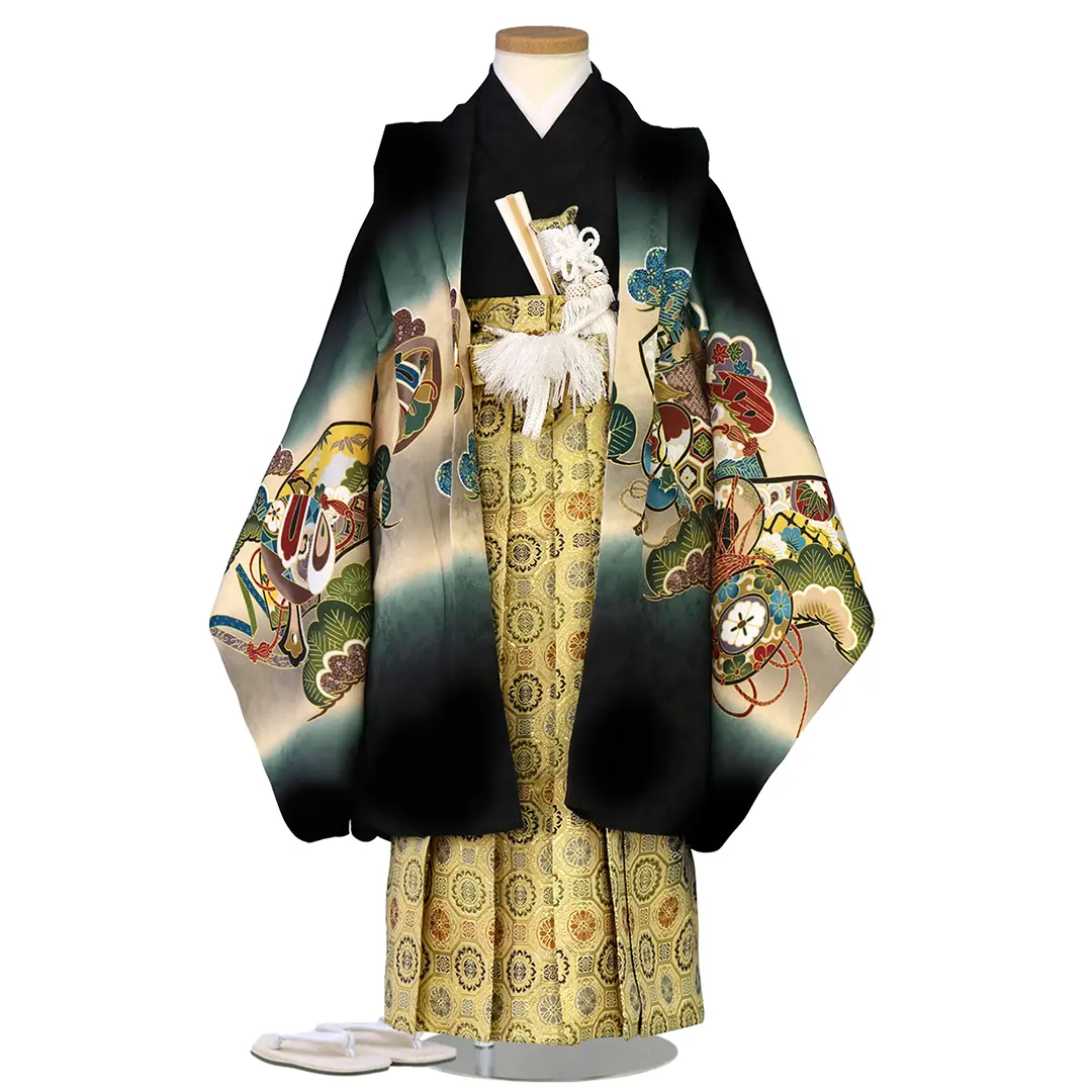 美品‼️七五三 五歳‼️人気の黒地に鷹 太鼓 金彩煌びやか❤️完全フルセット 美品‼️七五三 五歳‼️人気の黒地に鷹 太鼓 金彩煌びやか
