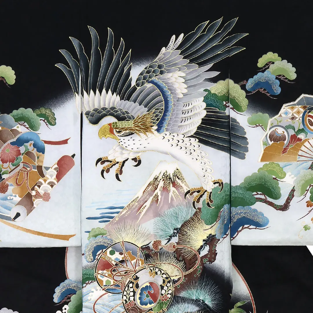 お宮参り産着／黒地に鷹と富士山の祝い着／男児／背中詳細