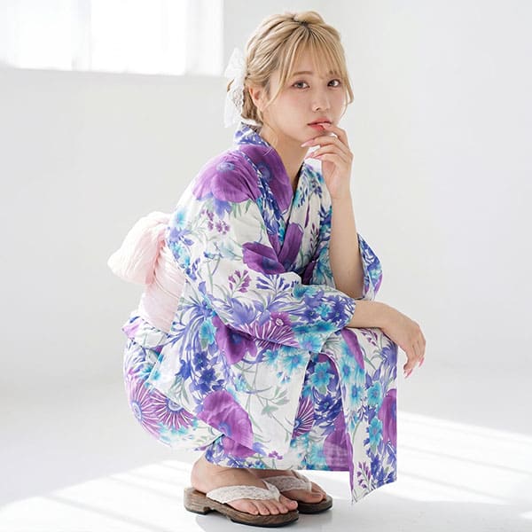 きもの道楽 花柄 浴衣 紫　洗える　ふりふ　撫子　萩 白地×洋花（紫）／レディース浴衣 | 宅配着物レンタルの京都かしきもの