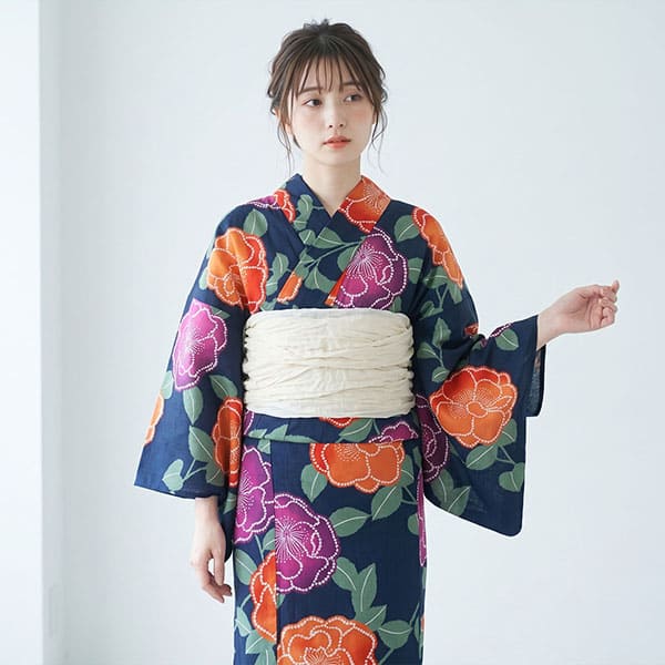 九重×中村里砂》紺地×オレンジと赤の花／レディース浴衣 | 宅配着物