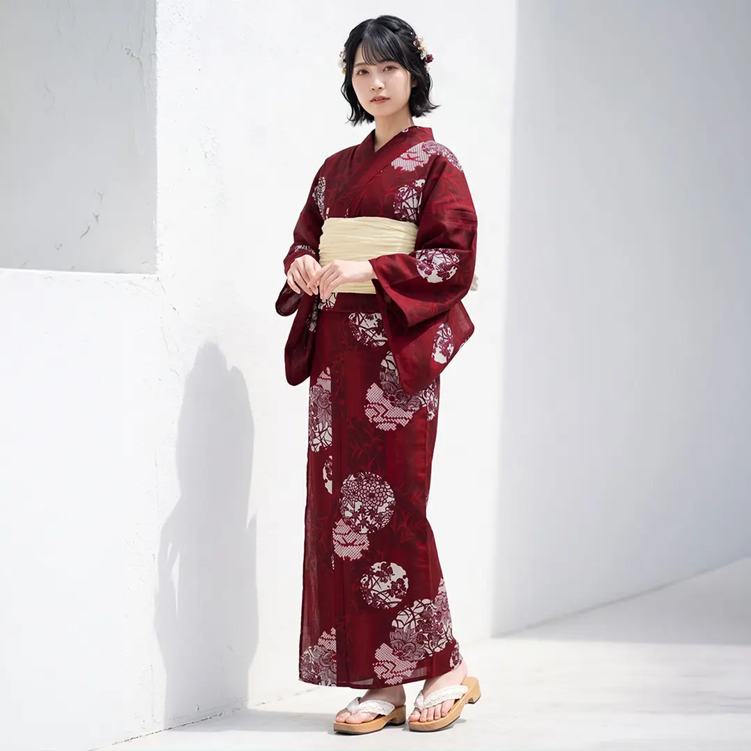 【帯が選べる】臙脂×花丸紋／レディース浴衣／着用イメージ