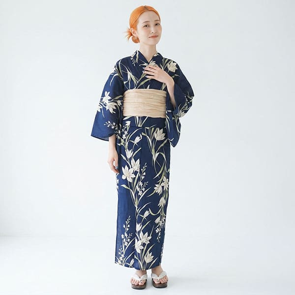 紺地に白い花／レディース浴衣 | 宅配着物レンタルの京都かしきもの