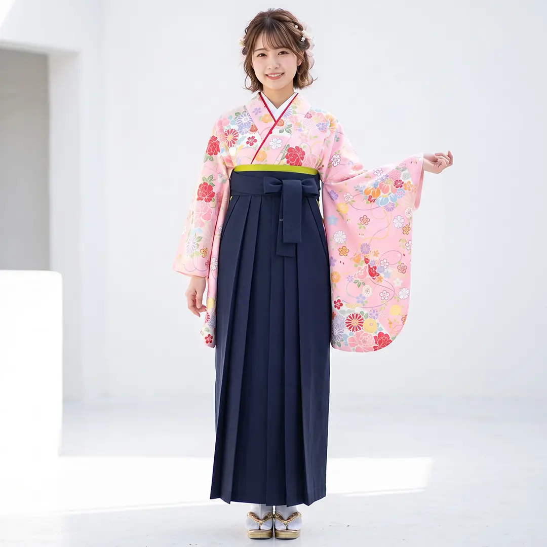 ピンク地に花扇・紺袴（無地） （二尺袖）／卒業式／着用イメージ
