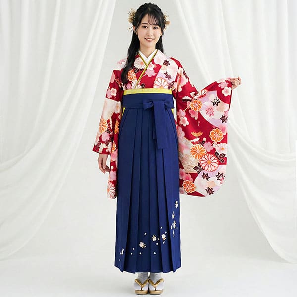 袴 刺繍 暈し 単品 袴丈91,95,87cm 赤×濃赤地 NO10298 赤茶地に地紙と菊・紺袴（刺繍） （二尺袖）／卒業式 | 宅配着物