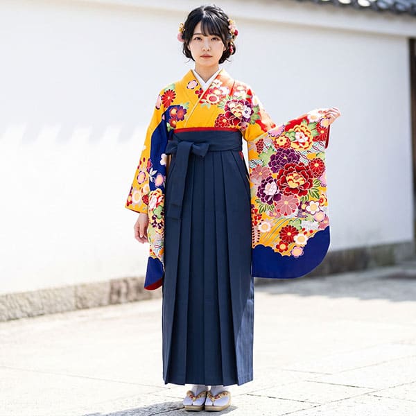 山吹色の紅型風の二尺袖・紺袴（無地） （二尺袖）／卒業式 | 宅配着物