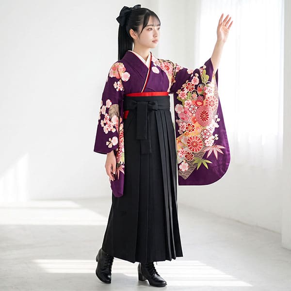 紫地に桜と橘・黒袴（無地） （二尺袖）／卒業式 | 宅配着物レンタルの 