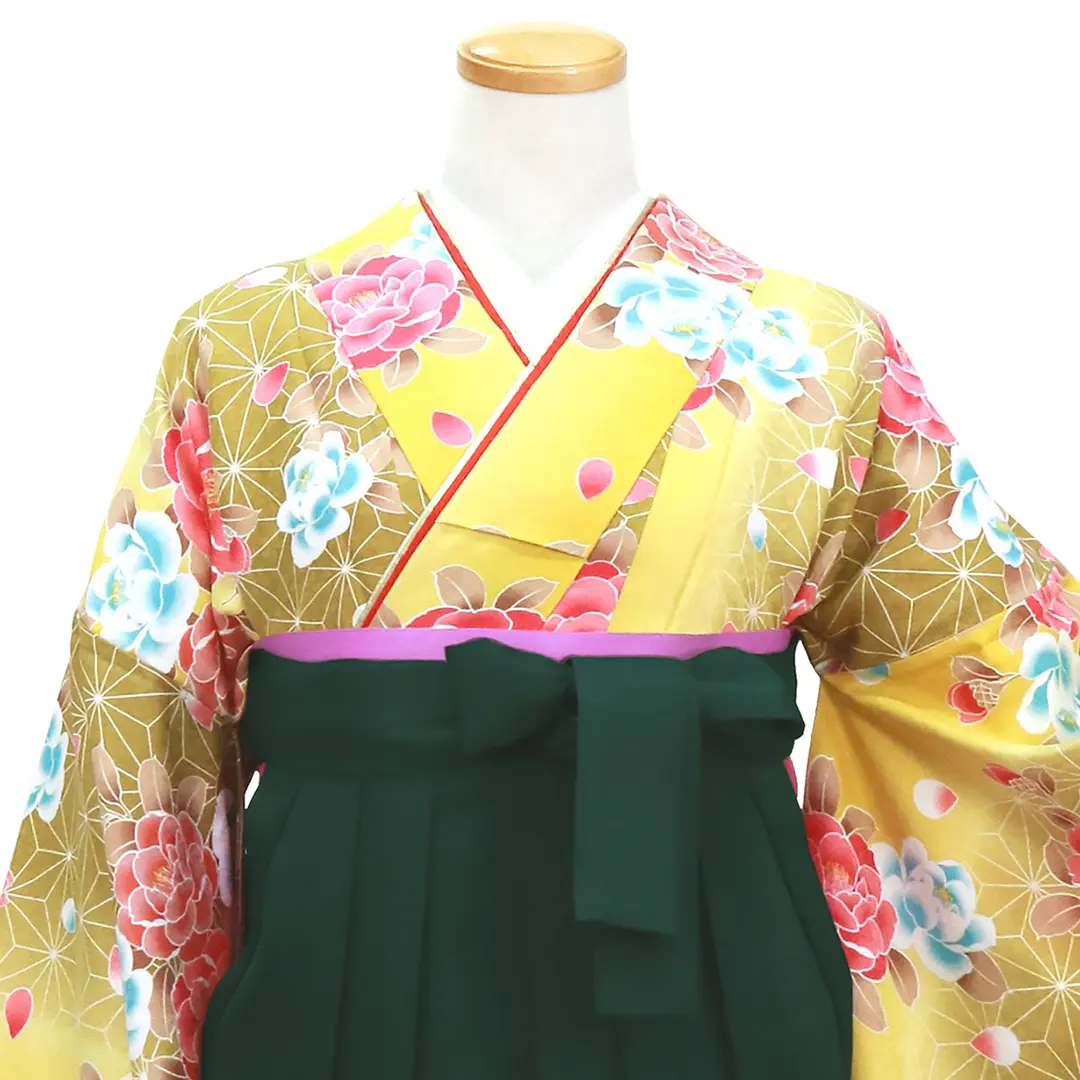 【人気セット】黄金色に椿と麻の葉・深緑袴（無地） （二尺袖）／卒業式／正面詳細