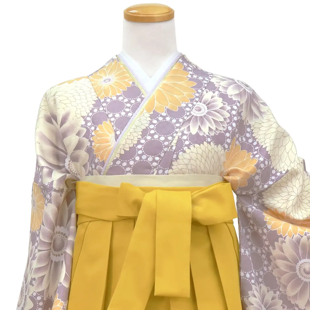 薄紫地にマーガレット・マスタード袴（無地）（二尺袖）／卒業式 正面詳細