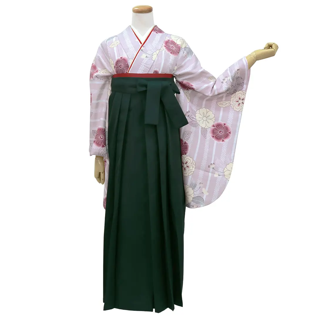 薄紫地にストライプと桜・緑袴（無地）（二尺袖）／卒業式 正面