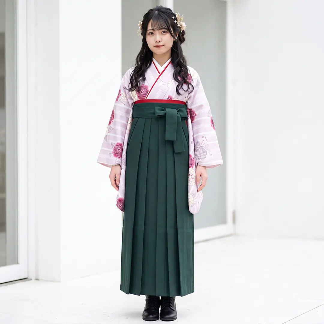 薄紫地にストライプと桜・緑袴（無地）（二尺袖）／卒業式 モデル正面詳細