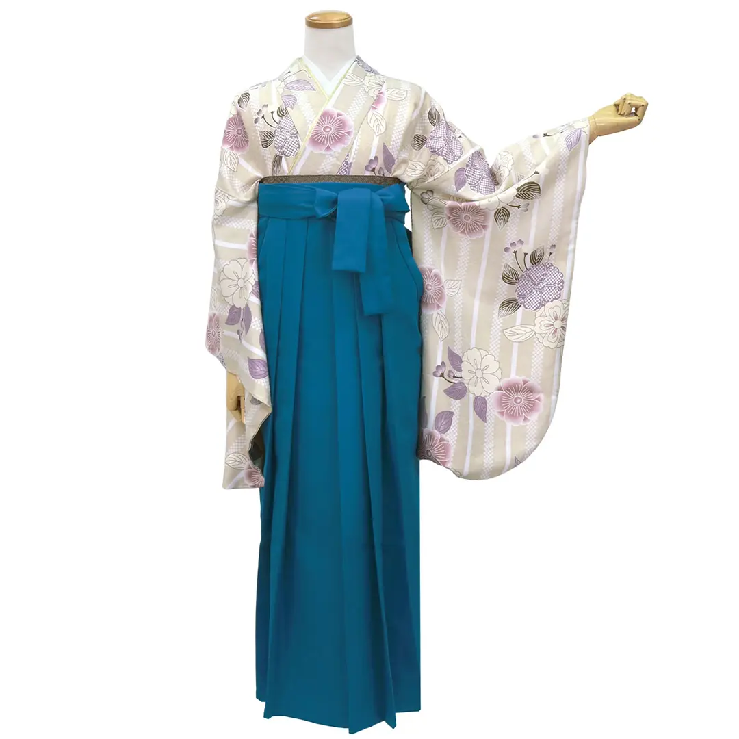 グレージュ地にストライプと桜・青袴（無地）（二尺袖）／卒業式 正面