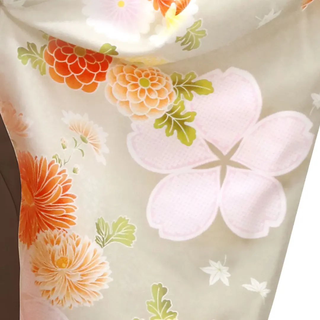 【人気セット】白花色に菊と疋田桜・茶色袴（無地） （二尺袖）／卒業式／柄詳細