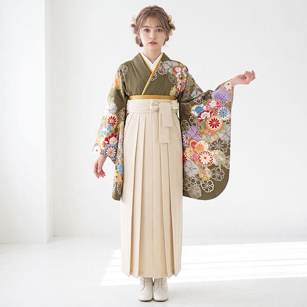 卒業式袴レンタル／オリーブグリーン地に桜と菊尽くし・アイボリー袴 