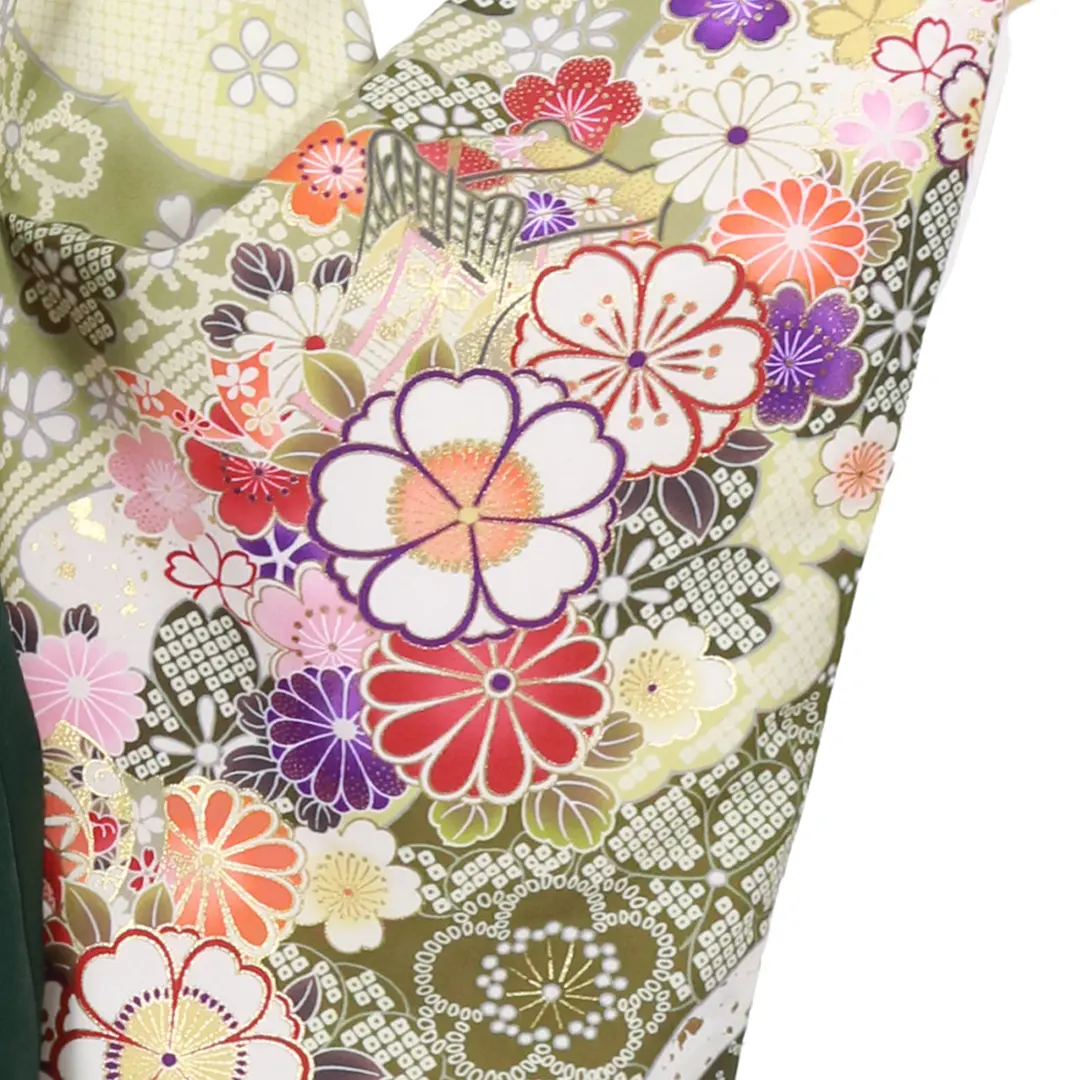 抹茶色地に桜と菊、御所車・深緑袴（無地） （二尺袖）／卒業式／左袖柄詳細