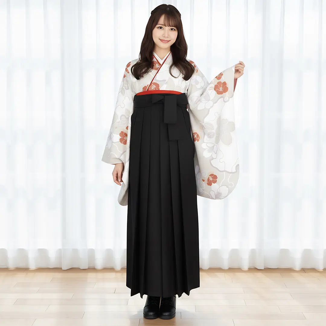 【2026年新作】白灰地に雪輪と赤い椿・黒袴（無地） （二尺袖）／卒業式／着用イメージ