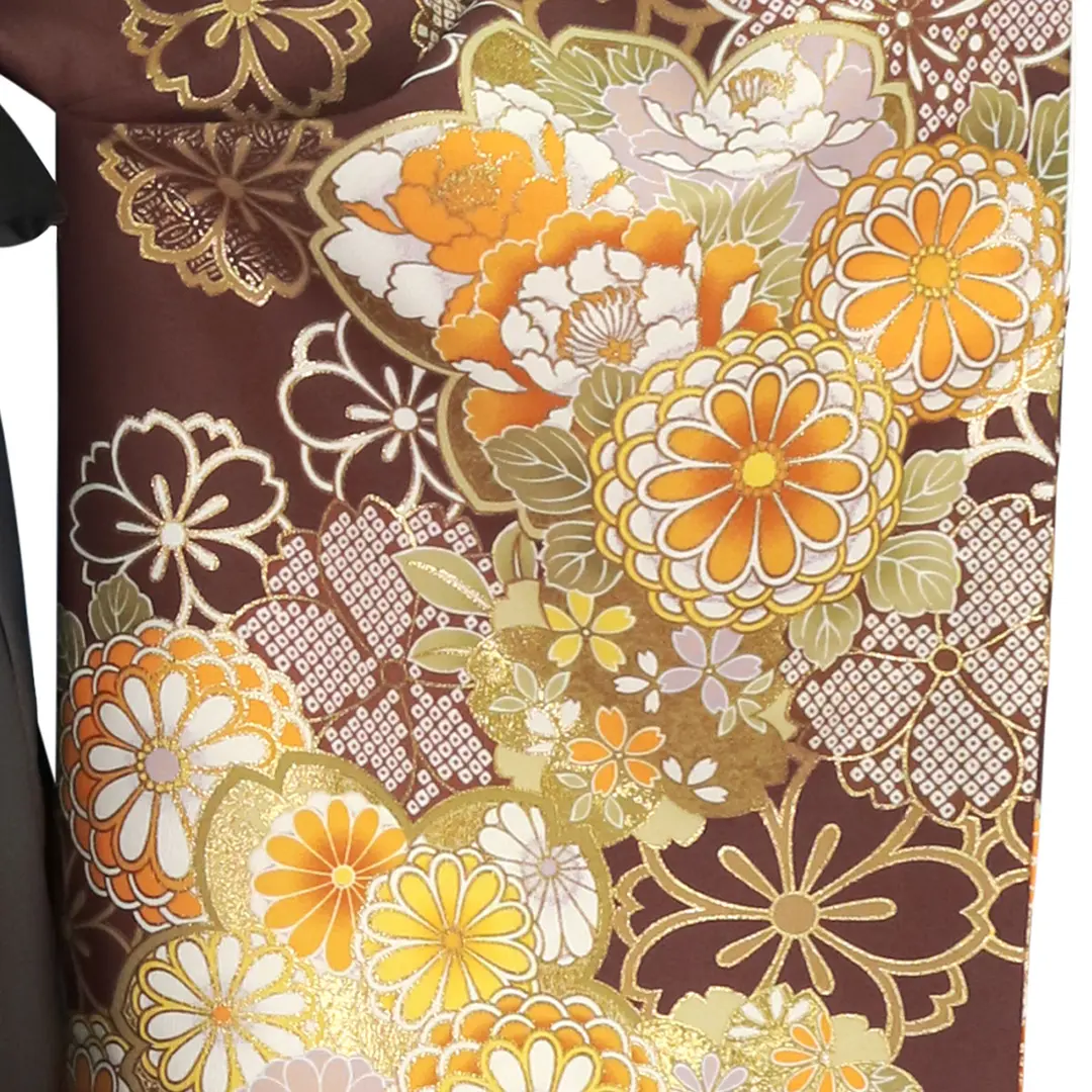 茶色地に桜と菊尽くし・黒袴（ぼかし） （二尺袖）／卒業式／左袖柄詳細