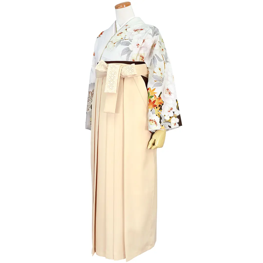 白地に水文と紅白の椿・アイボリー袴（レース） （二尺袖）／卒業式／斜め