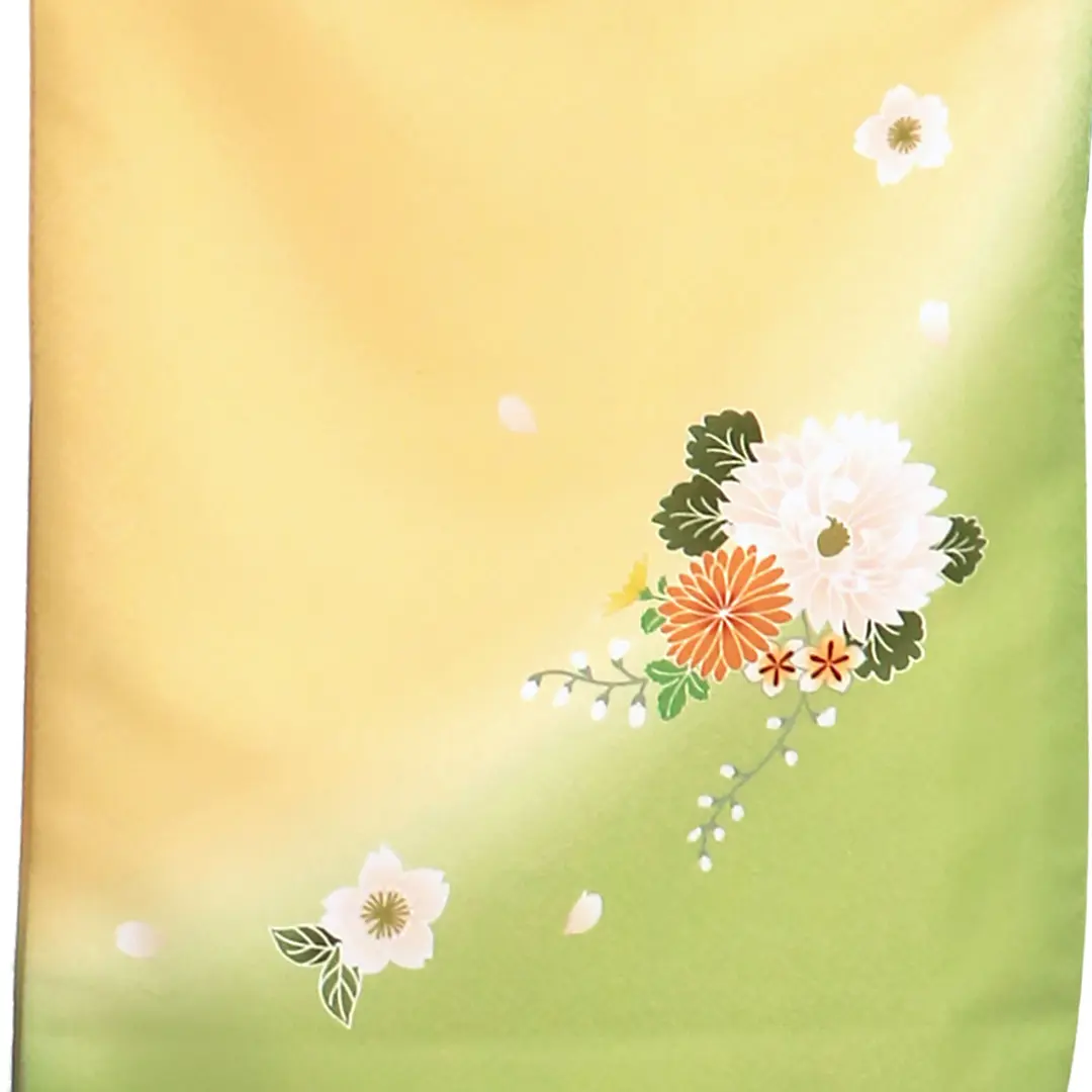 【先生におすすめ】黄色と鶸（ひわ）色地に菊・深緑袴（無地） （二尺袖）／卒業式（オリジナルデザイン）／柄詳細