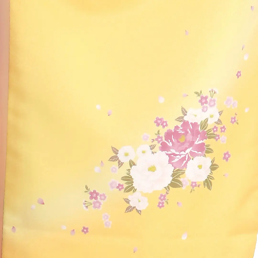 【先生におすすめ】黄色地に牡丹・深緑袴（無地） （二尺袖）／卒業式（オリジナルデザイン）／柄詳細