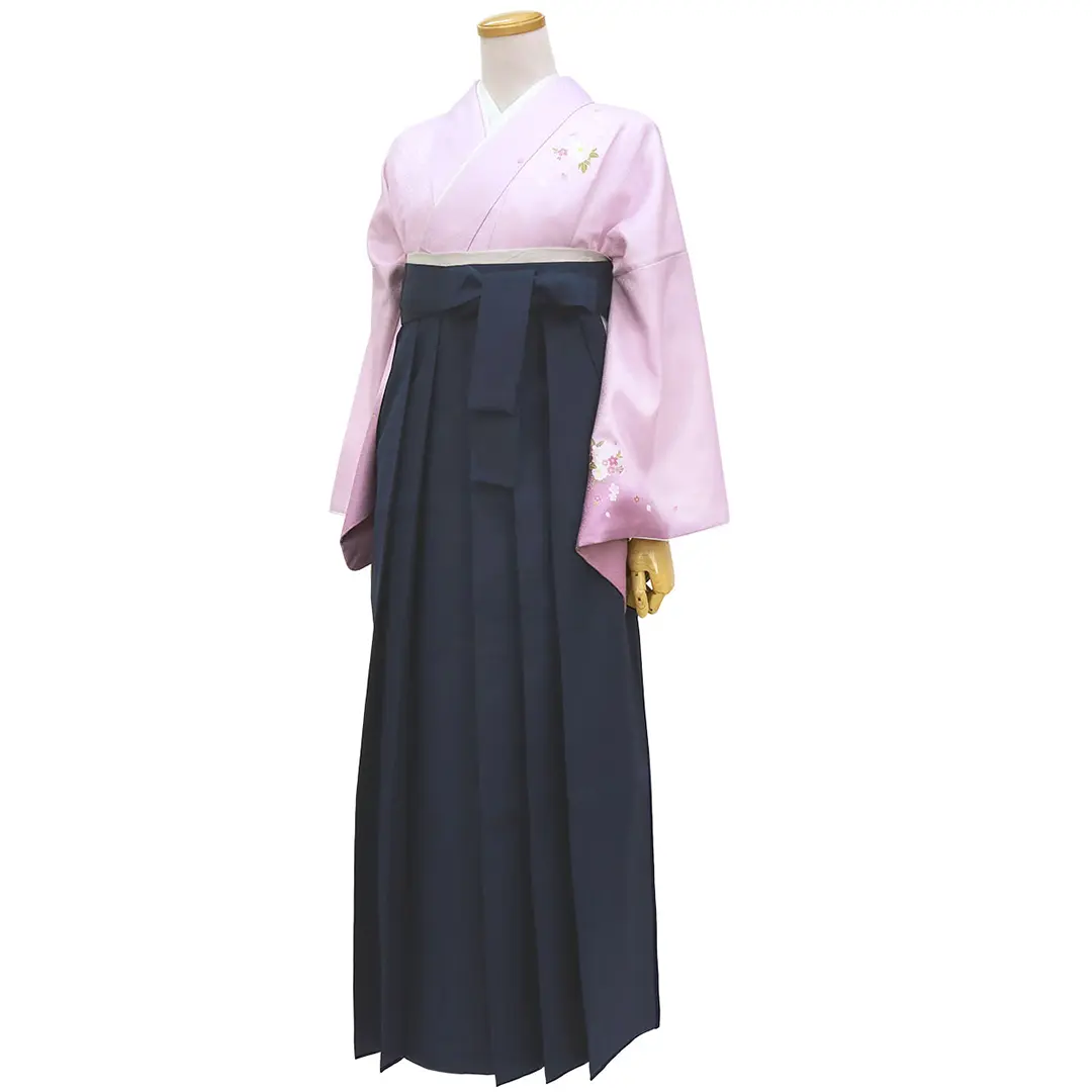 【先生におすすめ】藤色地に牡丹・紺袴（無地） （小袖）ワイドサイズ／卒業式／斜め