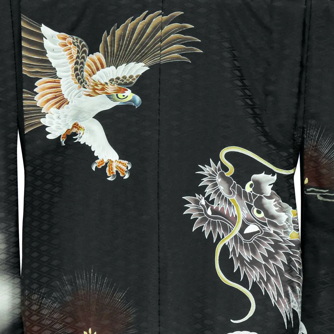 黒地に鷹と雲龍、黒縞の袴／七五三・三歳男の子・袴 柄詳細
