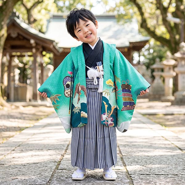 ブルーグリーンに鶴と兜、紺縞の袴／七五三・三歳男の子・袴 | 宅配