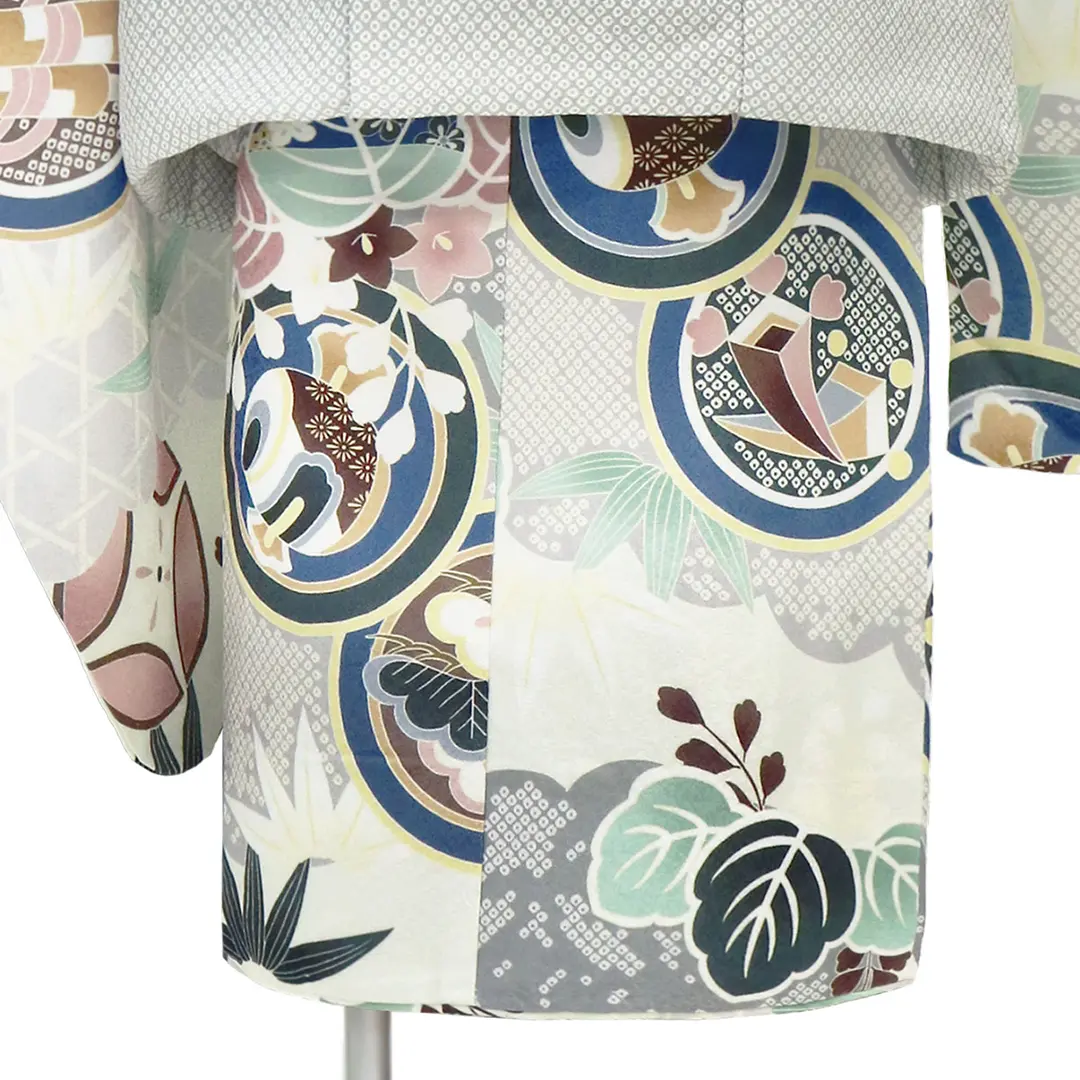 《花うさぎ》白地に宝尽くし、鷹の被布コートセット／七五三・三歳男の子・被布コートセット