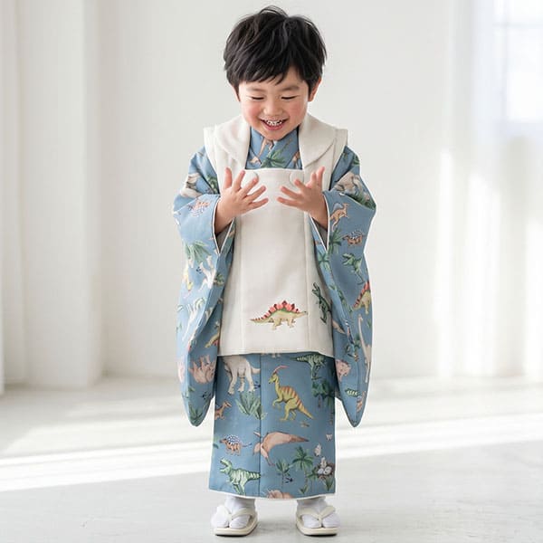 《恐竜シリーズ》青地に恐竜、ベージュの被布コートセット／七五三・三歳男の子・被布コートセット