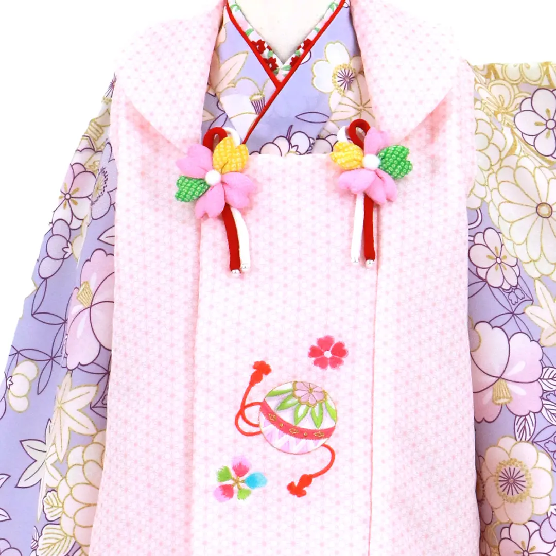 薄紫地に桜や菊、ピンクの麻の葉の被布コートセット／七五三・三歳女の子／被布詳細