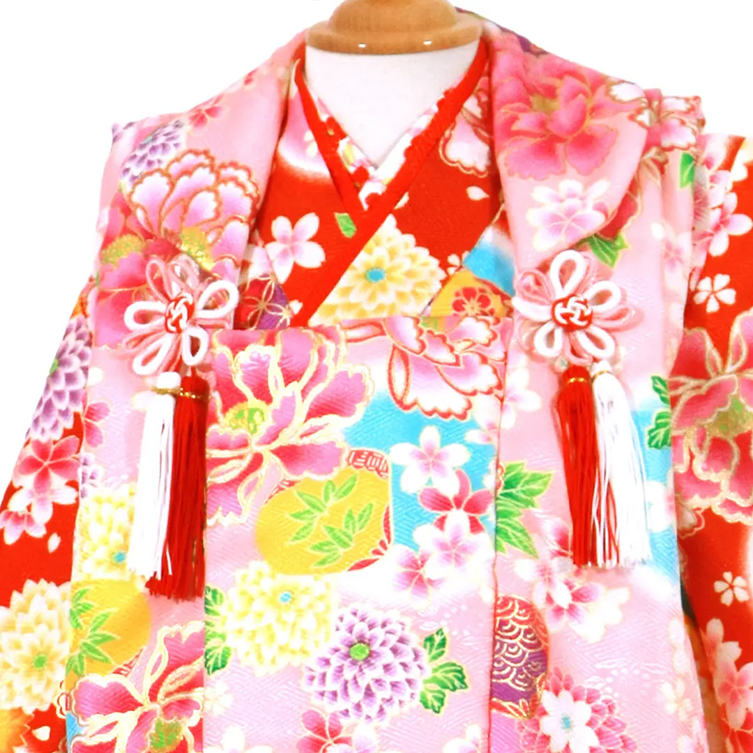 赤地に貝と花尽くしの着物、ピンクの被布コートセット／七五三・三歳女の子／被布詳細