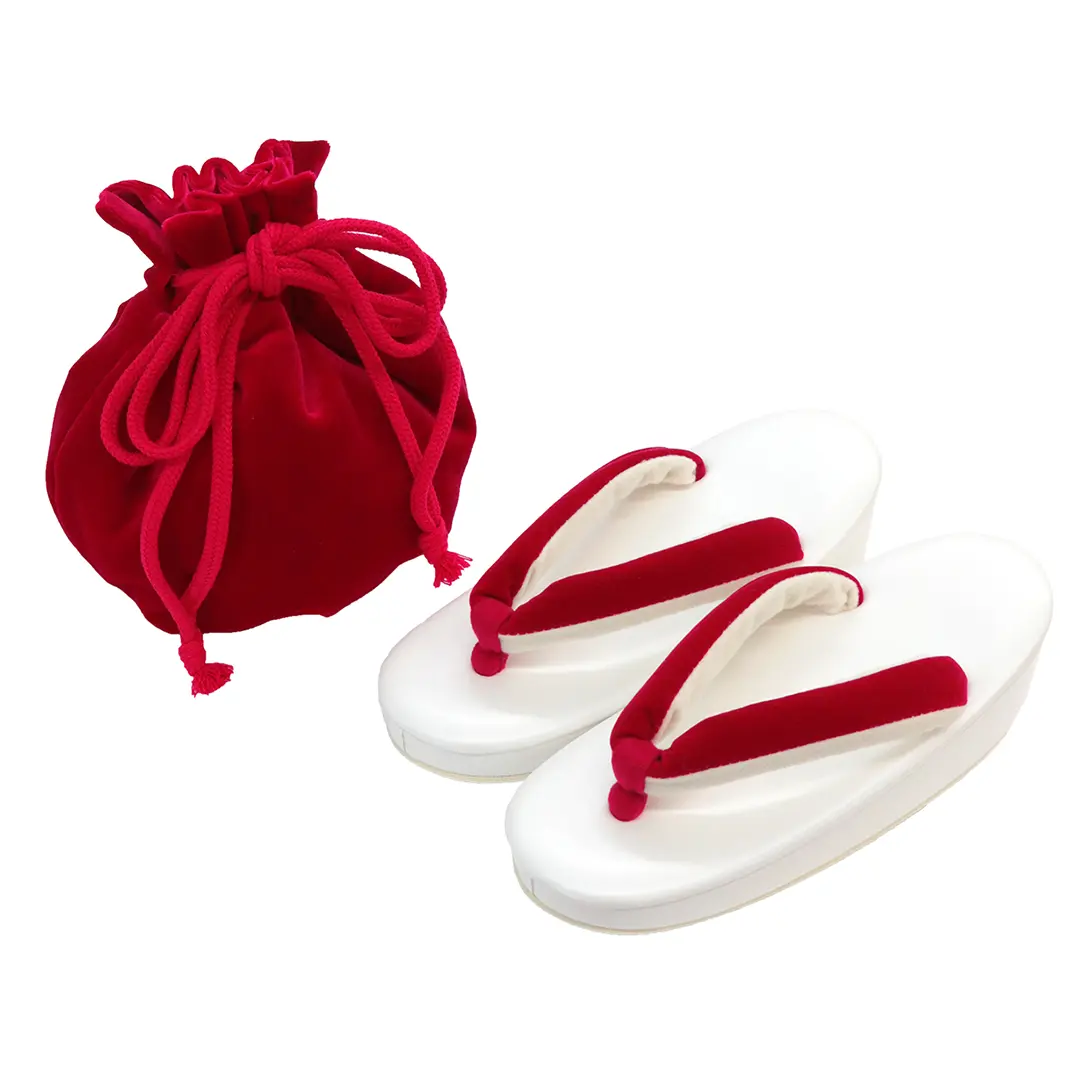 《華徒然》クリーム地に牡丹と吉祥文様、ベルベットの被布コートセット／七五三・三歳女の子 小物