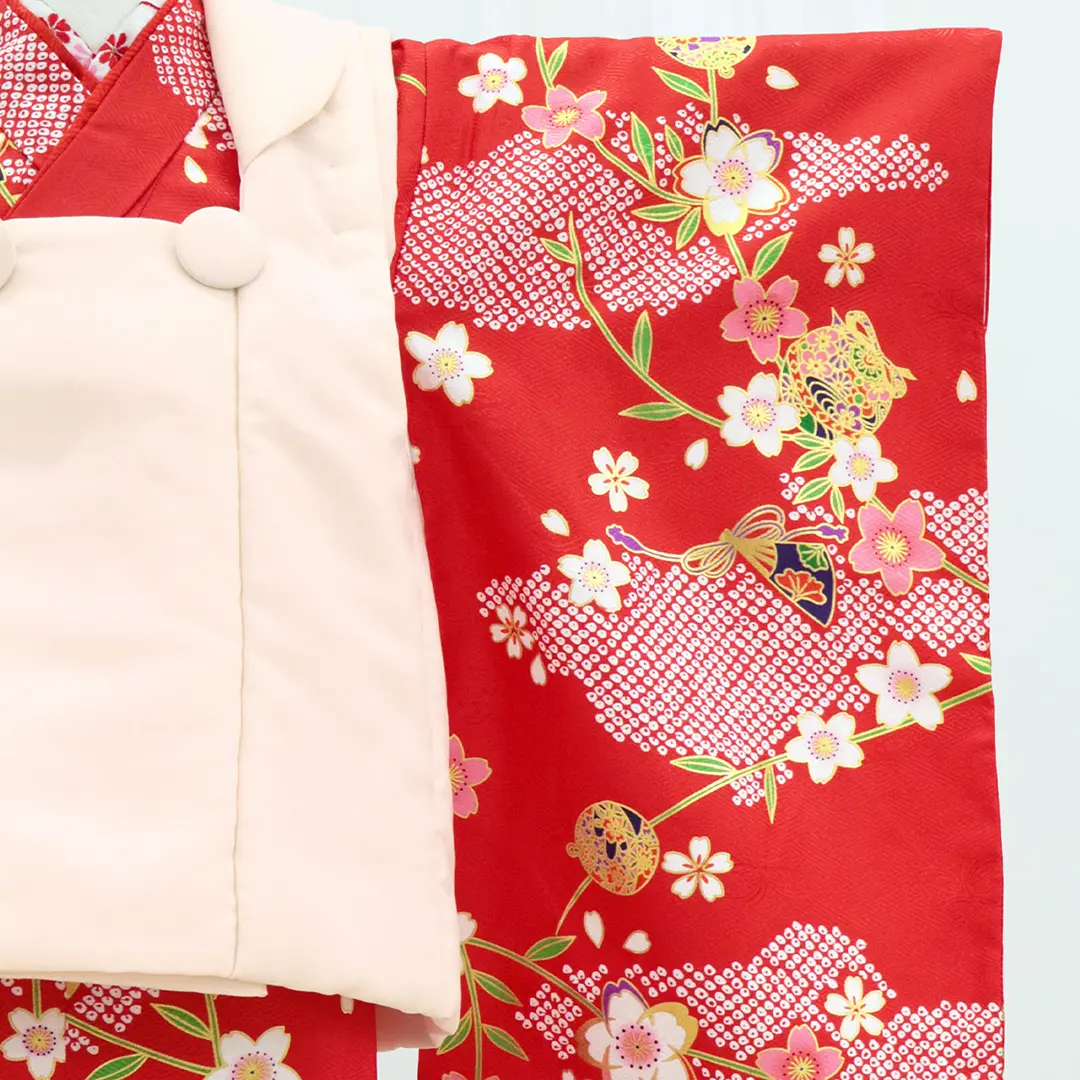 赤地に雲取と枝垂れ桜の着物、桜色の被布コートセット／七五三・三歳女の子／袖