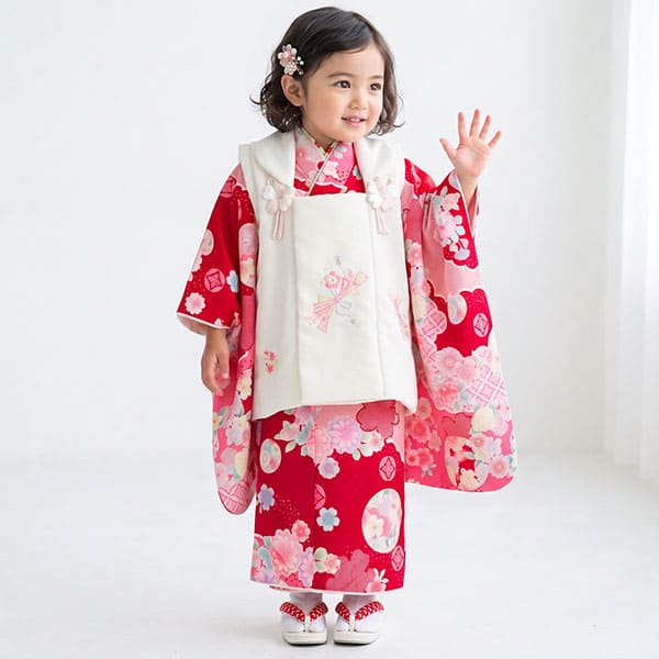 《花丸》赤地に鞠と菊、アイボリーの被布コートセット／七五三・三歳女の子