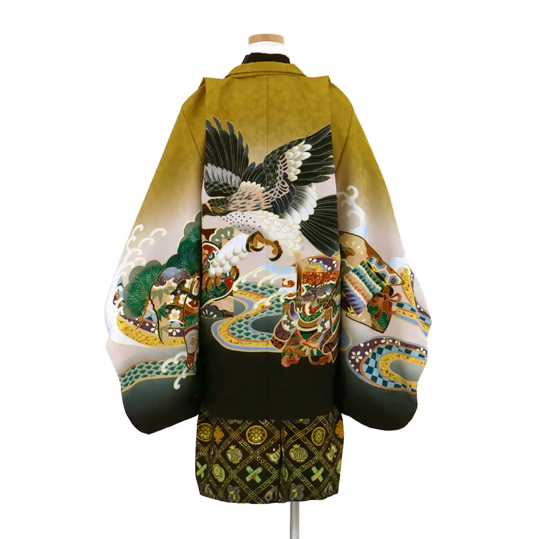 黄唐茶地に鷹や兜、黒の袴／七五三・五歳男の子・袴 | 宅配着物