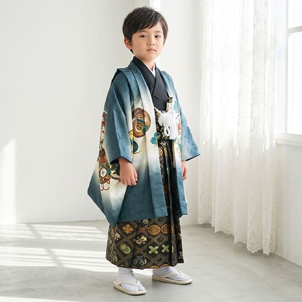 群青地に鷹や小槌、黒の袴／七五三・五歳男の子・袴