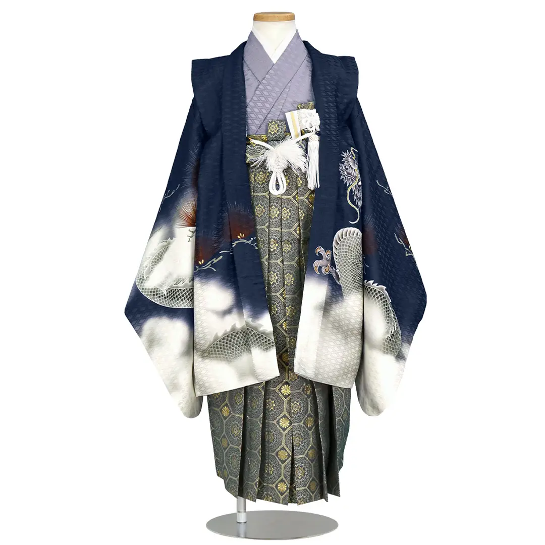 紺地に鷹と雲龍、紺縞の袴／七五三・五歳男の子・袴／正面