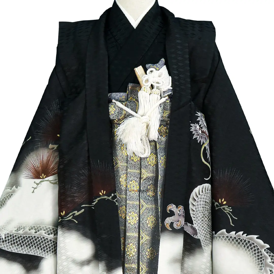 黒地に鷹と雲龍、藍鼠の袴／七五三・五歳男の子・袴／正面詳細