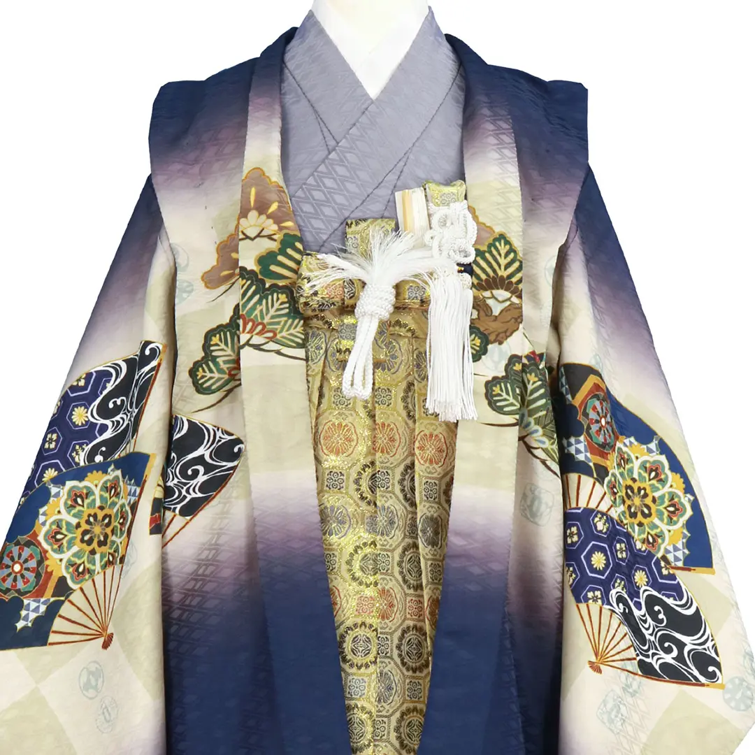 紺地に鷹や扇、金襴の袴／七五三・五歳男の子・袴／衿元詳細