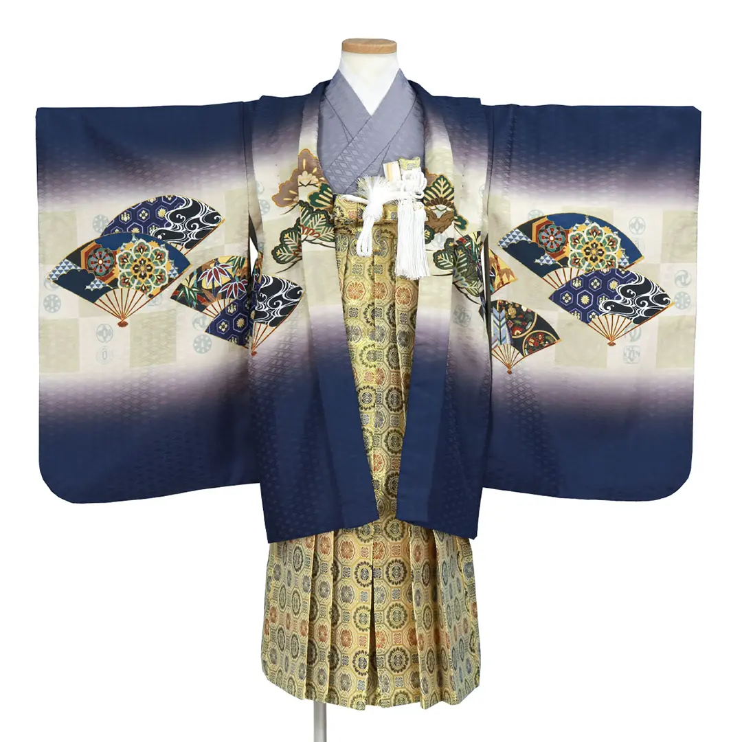 紺地に鷹や扇、金襴の袴／七五三・五歳男の子・袴／羽織の柄