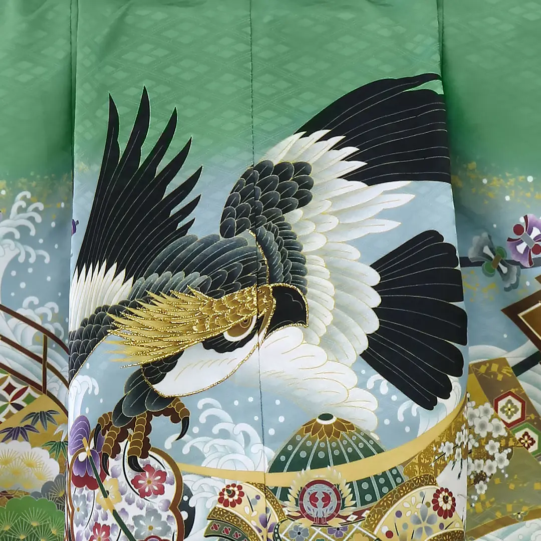 緑地に鷹や兜、黒縞の袴／小さめサイズ／七五三・五歳男の子・袴