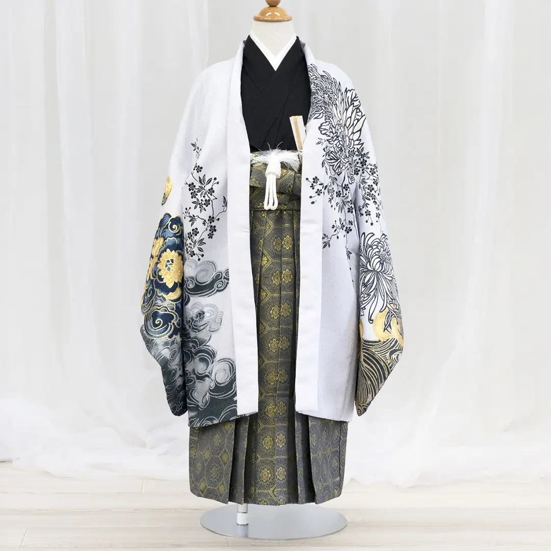 <信玄> 水灰色地に鷹、藍鼠の袴／小さめサイズ／七五三・五歳男の子・袴／正面