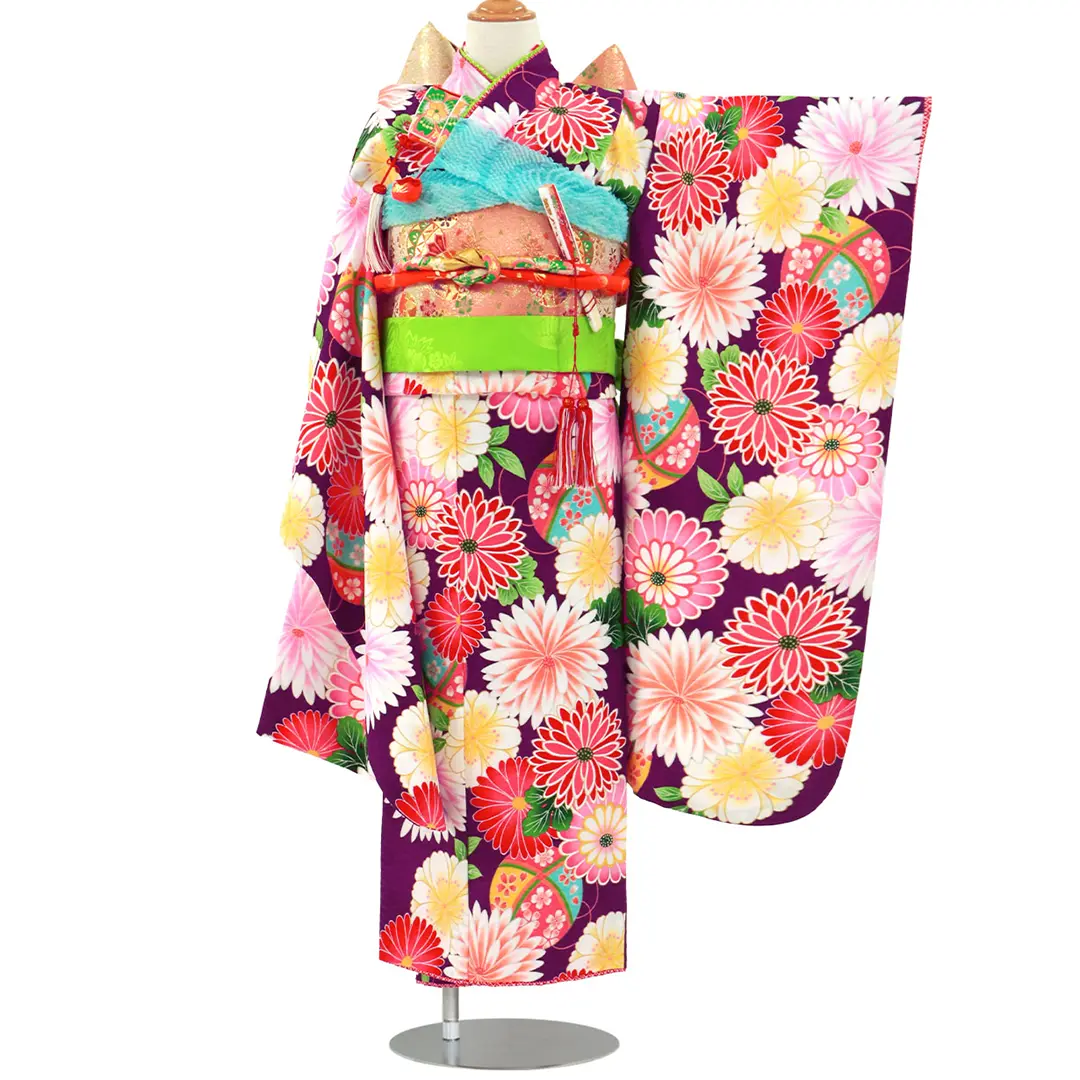 紫地に和菊の着物／七五三・七歳女の子